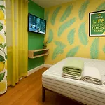 Lemon Vibes Room